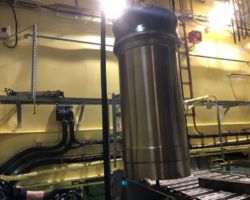 Overhaling af hovedmotor på Maersk Lifter